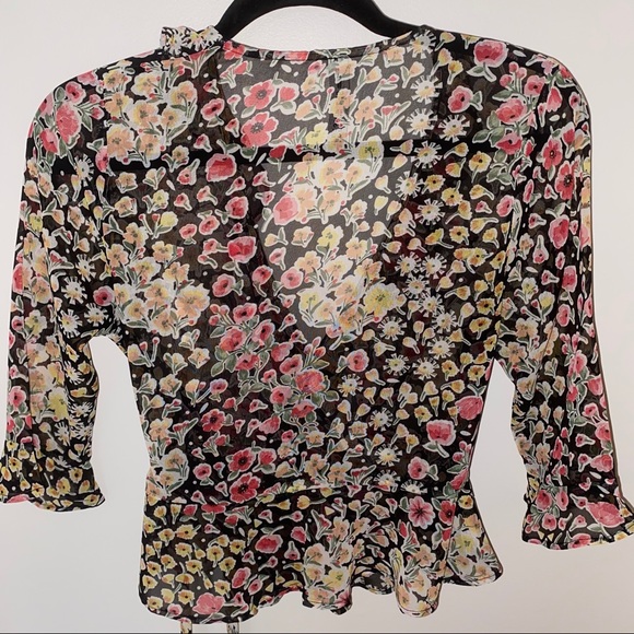 DESIGN LAB Floral Blouse - Picture 2 of 6
